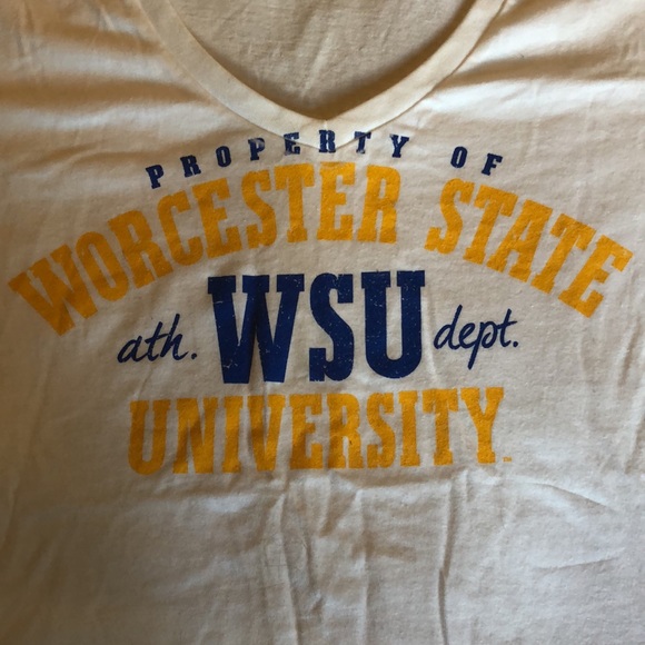Woman’s Champion Worcester State University Tee Size Large - Picture 3 of 4